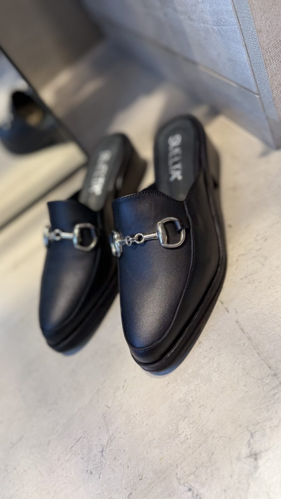 Slipper Edgar Negras - Imagen 4
