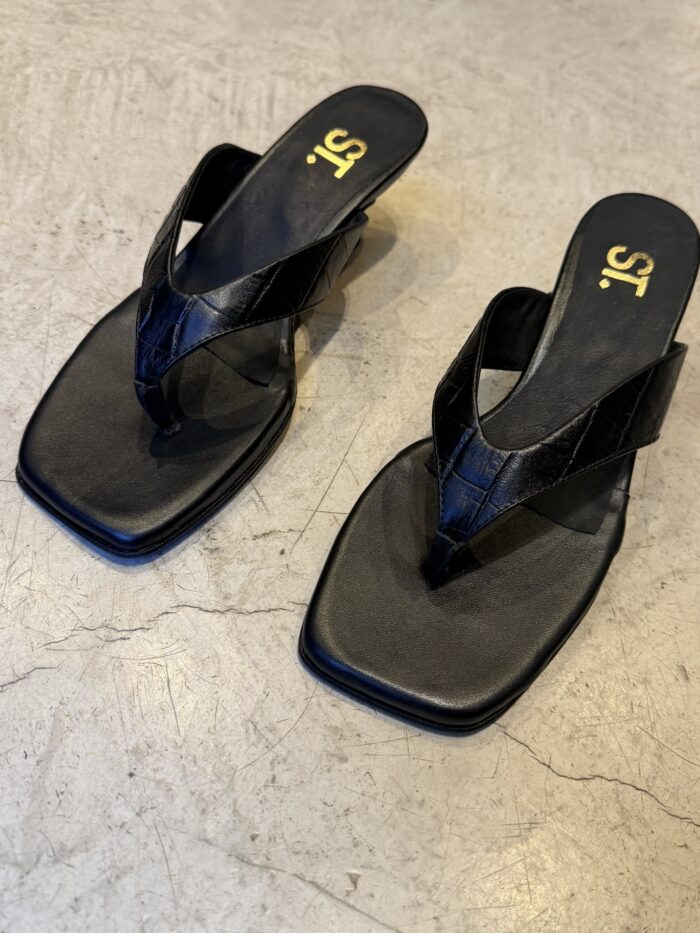 Sandalias Carola Croc